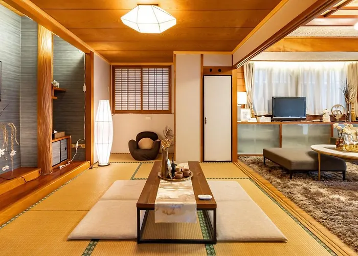 Type A Room 120平米 -ウル エスポワール那覇-